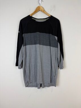 Smartwool Men's Black and Gray Colorblock Long Sleeve Tee
